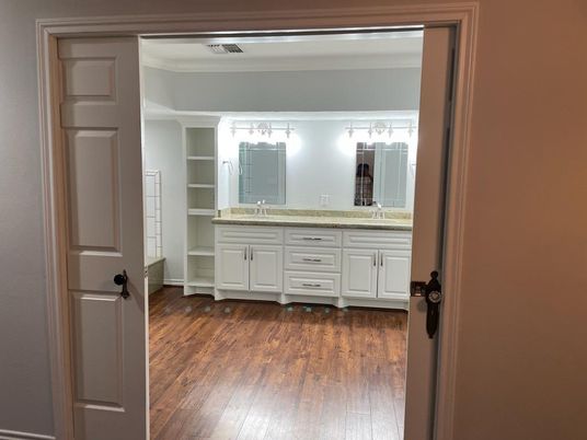 Bathroom, Dual Sink Vanities, Interior, Wood Texture Flooring