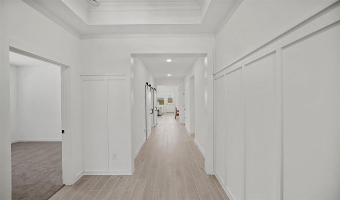 Interior, Recessed Lighting, Wood Texture Flooring