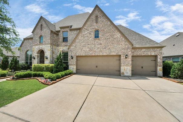 Attached, Exterior, Facade, Brick Facade, Brick Traditional