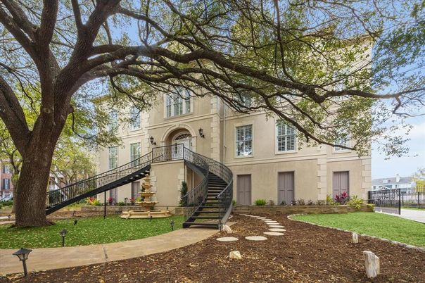 Backyard, Exterior, Facade, French Provincial