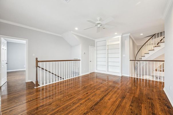 Empty room, Interior, Recessed Lighting, Wood Texture Flooring