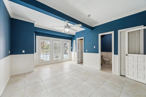 Bathroom, Empty room, Interior