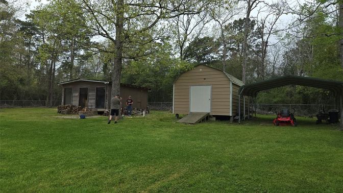 Backyard, Exterior