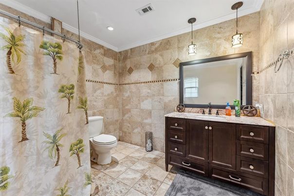 Bathroom, Interior, Pendant Lights, Recessed Lighting