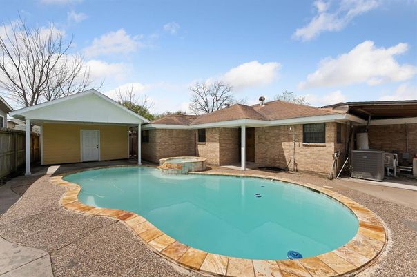 Detached Garage, Exterior, Pool