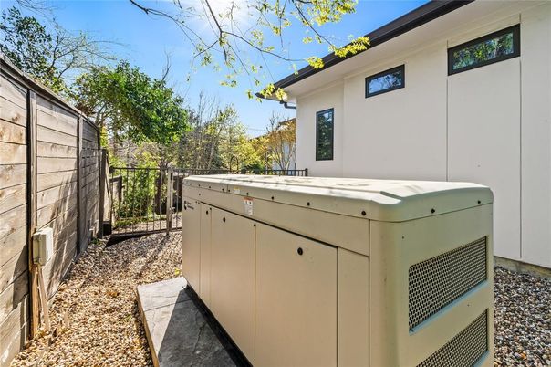 Exterior, Hot Tub