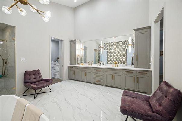 Bathroom, Dual Sink Vanities, Interior, Marble, Pendant Lights, Recessed Lighting