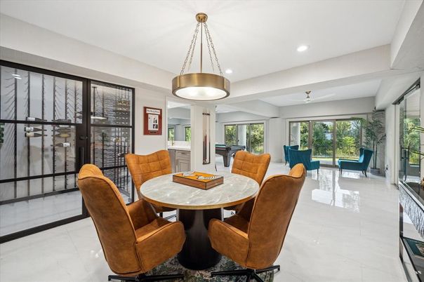 Dining room, Interior, Pendant Lights, Recessed Lighting