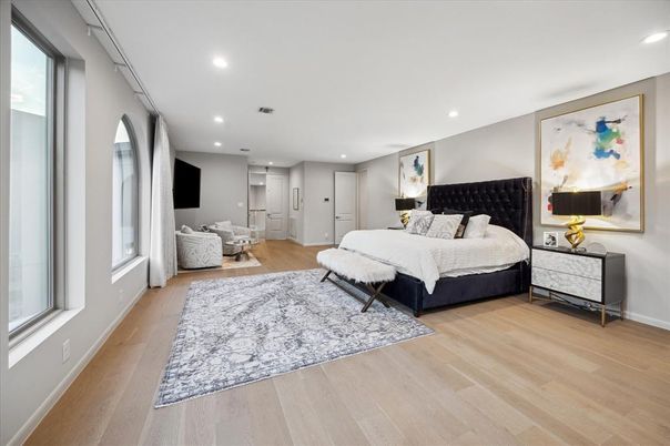 Bedroom, Interior, Recessed Lighting, Wood Texture Flooring