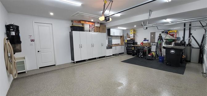 Fitness Equipment, Interior, Recessed Lighting