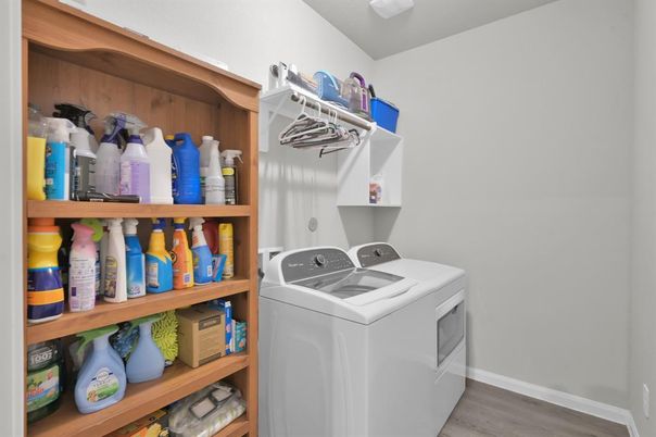 Interior, Utility Closets, Washer, Wood Texture Flooring