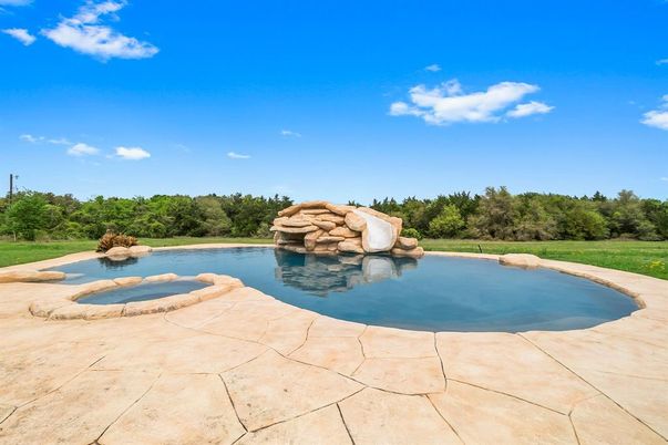 Exterior, Lake, Pool