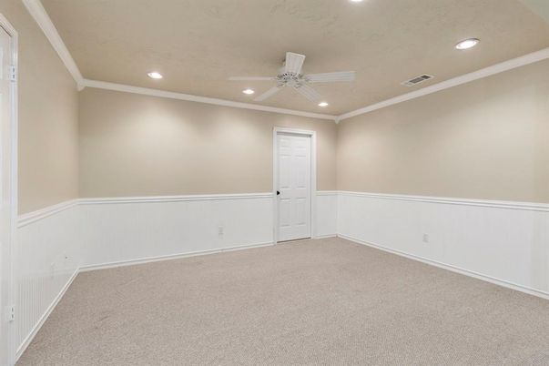 Empty room, Interior, Recessed Lighting