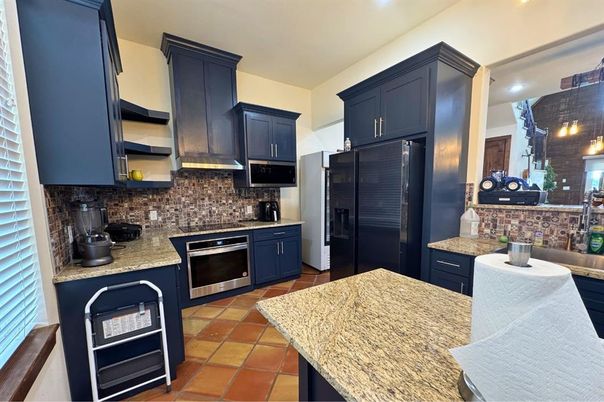 Interior, Kitchen, Pendant Lights, Stainless Steel Appliances
