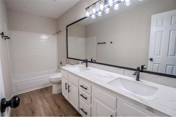 Bathroom, Dual Sink Vanities, Interior, Wood Texture Flooring