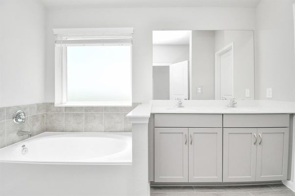 Bathroom, Dual Sink Vanities, Interior