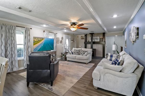 Interior, Living room, Recessed Lighting, Wood Texture Flooring