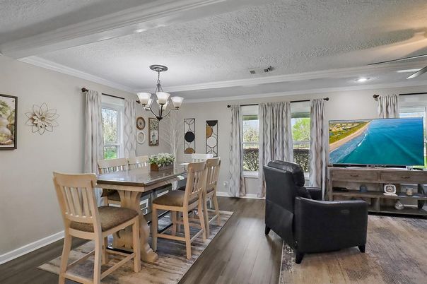Chandelier, Dining room, Interior, Recessed Lighting, Wood Texture Flooring