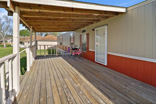 Exterior, Wood Texture Flooring