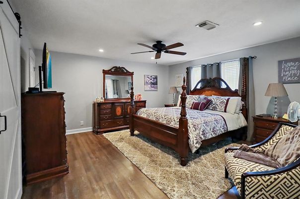 Bedroom, Interior, Recessed Lighting, Wood Texture Flooring