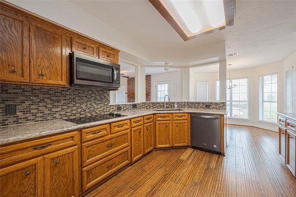 Interior, Kitchen, Pendant Lights, Wood Texture Flooring