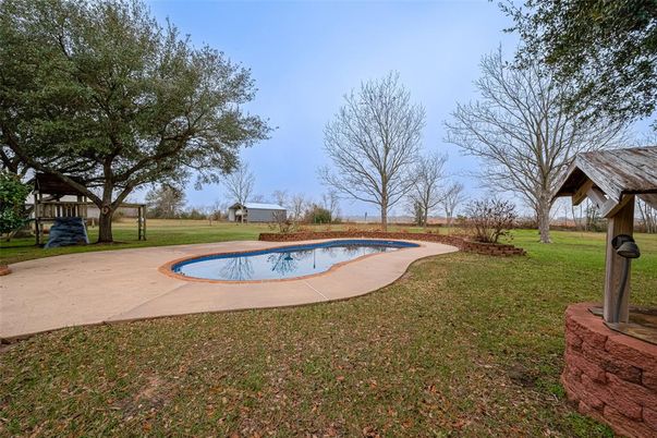 Backyard, Exterior, Pool
