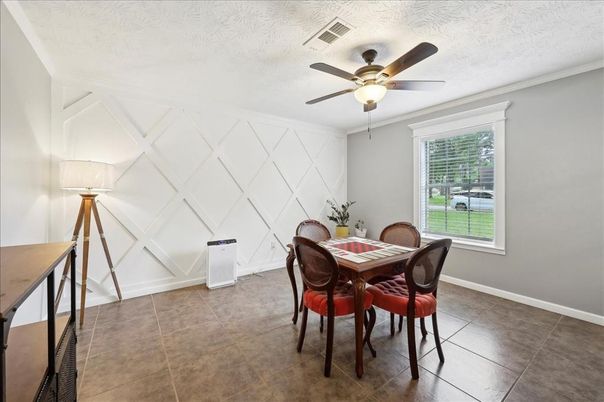 Dining room, Interior