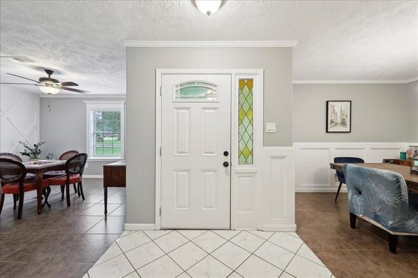 Dining room, Interior