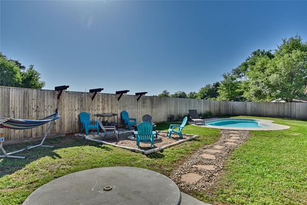 Backyard, Exterior, Pool