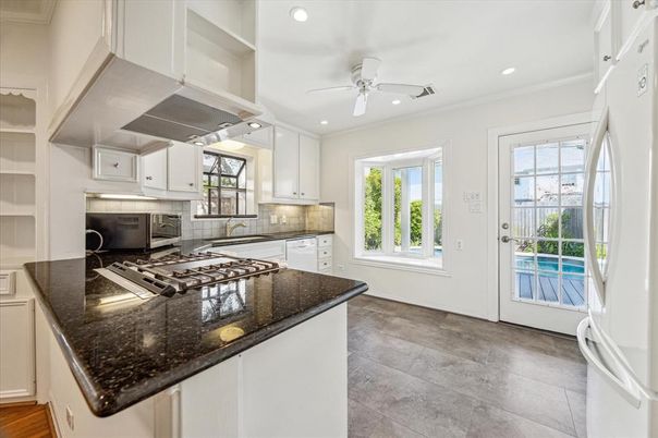 Interior, Kitchen, Recessed Lighting