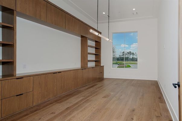 Empty room, Interior, Pendant Lights, Wood Texture Flooring