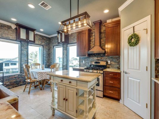 Dining room, Interior, Kitchen, Pendant Lights, Recessed Lighting, Stainless Steel Appliances, Stone Walls