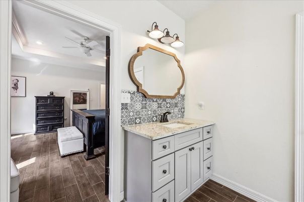 Bathroom, Interior, Recessed Lighting, Wood Texture Flooring