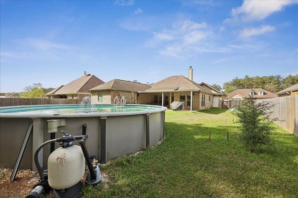 Backyard, Exterior, Pool
