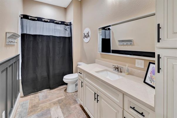 Bathroom, Interior