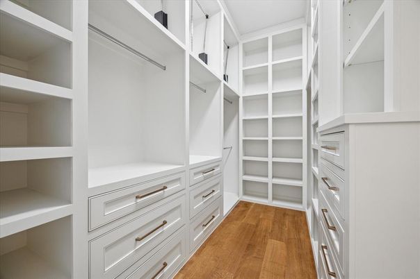 Interior, Walk-in Closets, Wood Texture Flooring