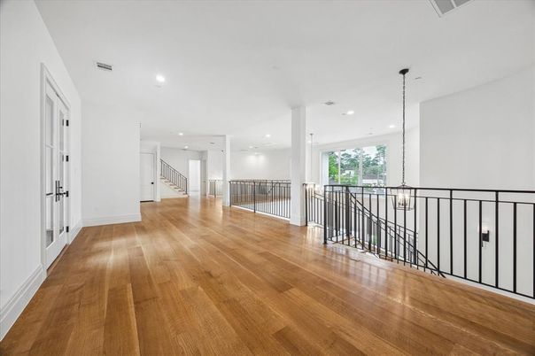 Interior, Pendant Lights, Recessed Lighting, Wood Texture Flooring