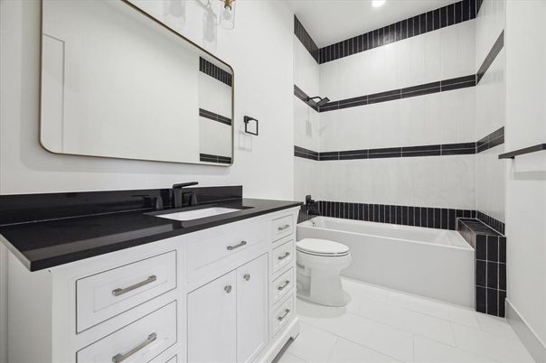 Bathroom, Interior, Recessed Lighting