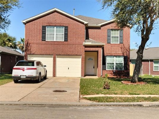 Attached, Exterior, Facade, Brick Facade, Brick Traditional