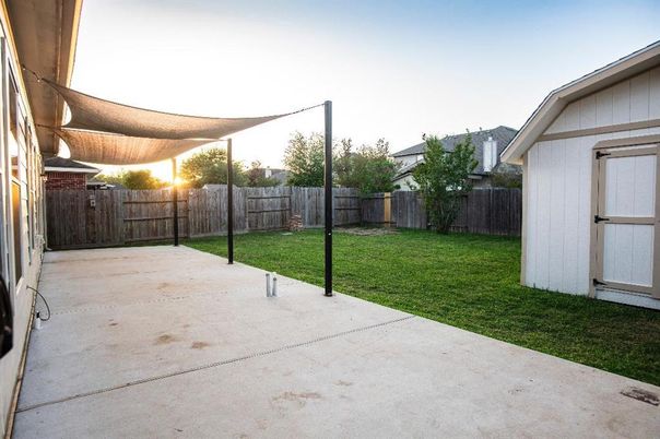Backyard, Exterior
