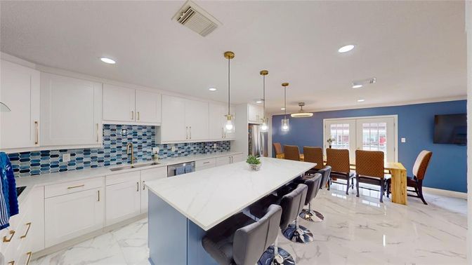 Dining room, Interior, Kitchen, Marble, Pendant Lights, Recessed Lighting