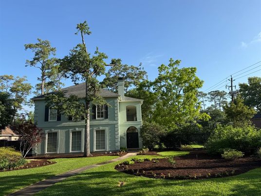 Backyard, Exterior, Facade, French Provincial