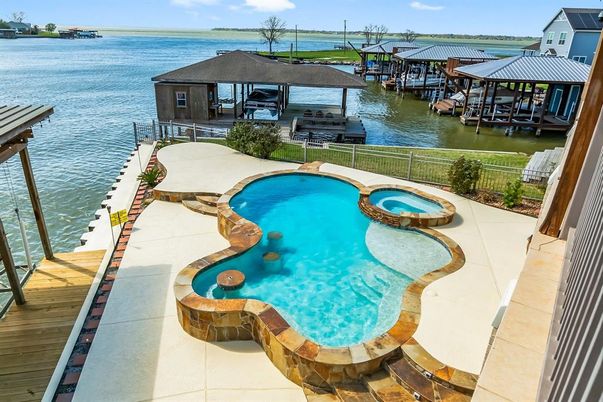 Exterior, Lake, Pool