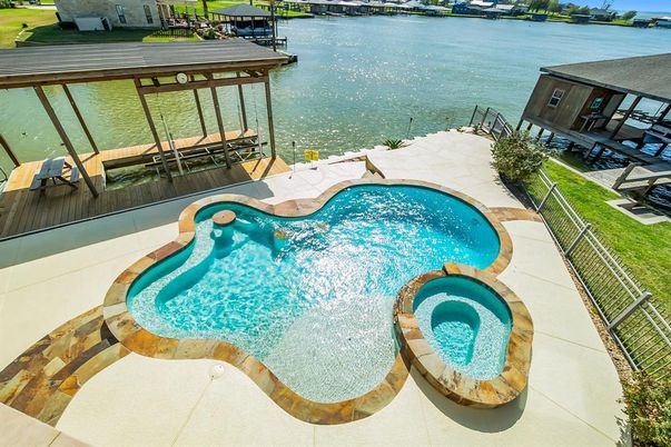 Exterior, Lake, Pool