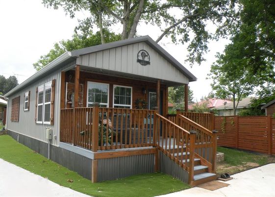 Exterior, Facade, None