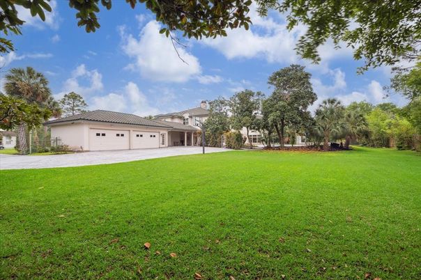 Backyard, Detached Garage, Exterior