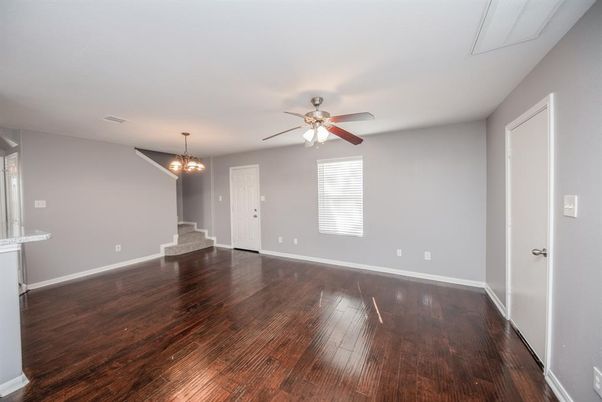 Empty room, Interior, Pendant Lights, Wood Texture Flooring