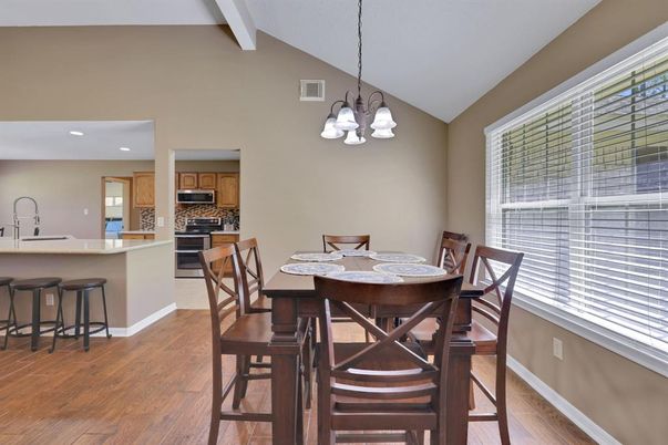 Chandelier, Dining room, Interior, Kitchen, Pendant Lights, Recessed Lighting, Wood Texture Flooring