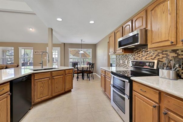 Dining room, Interior, Kitchen, Pendant Lights, Recessed Lighting