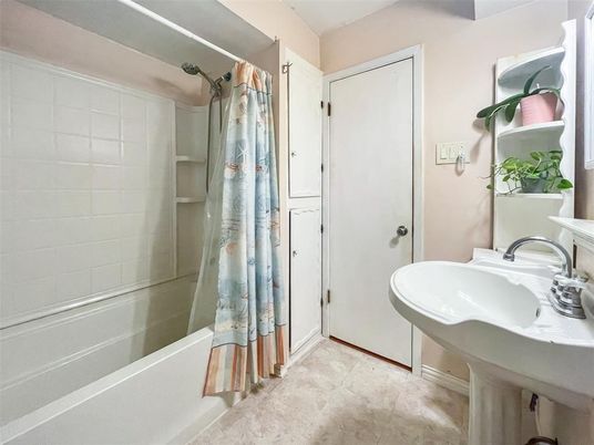 Bathroom, Interior